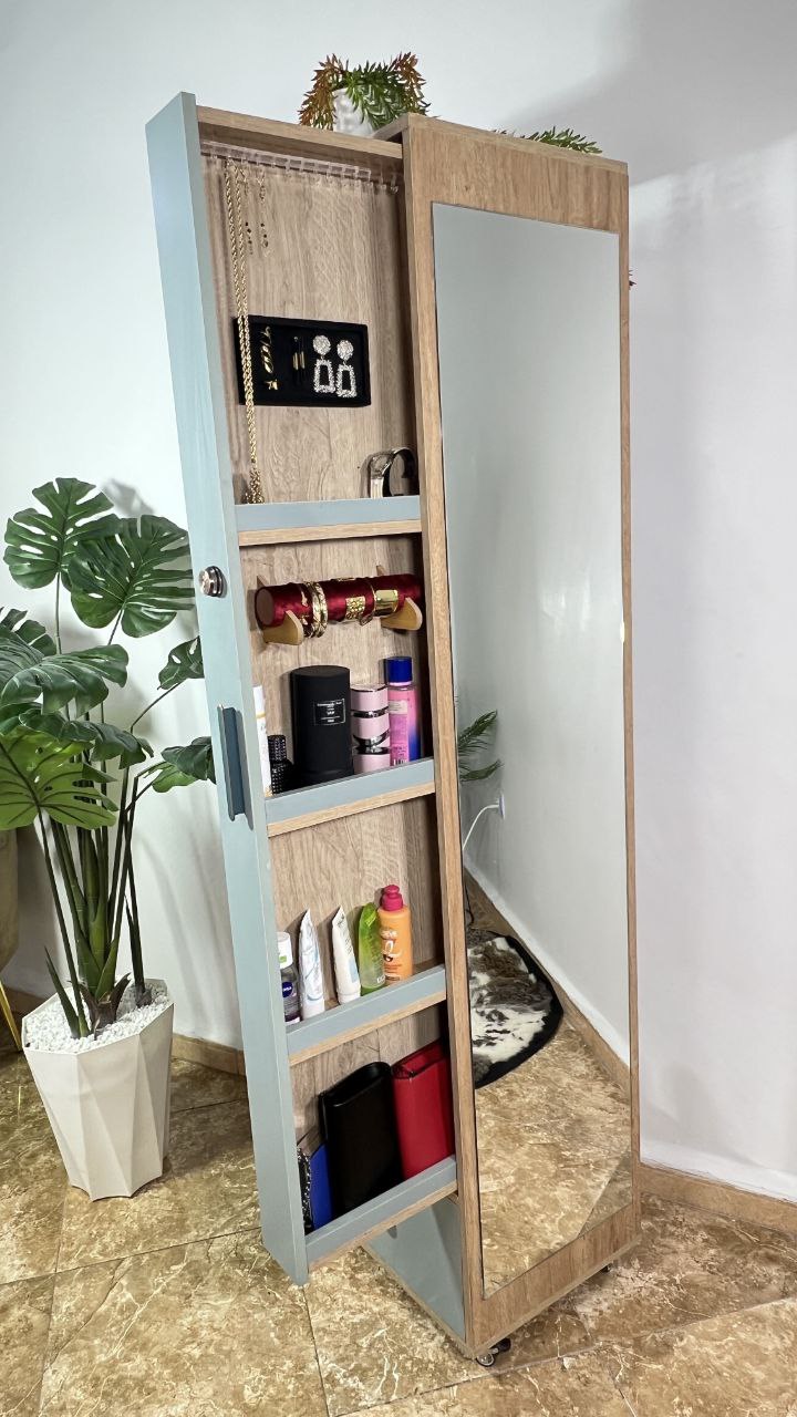 خزانة مبتكرة تجمع بين الأناقة والعملية: تنظيم آمن ومتعدد الوظائف مع توفير مثالي للمساحة